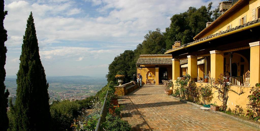 Отель Residenza D'Epoca Eremo Delle Grazie Monteluco Экстерьер фото